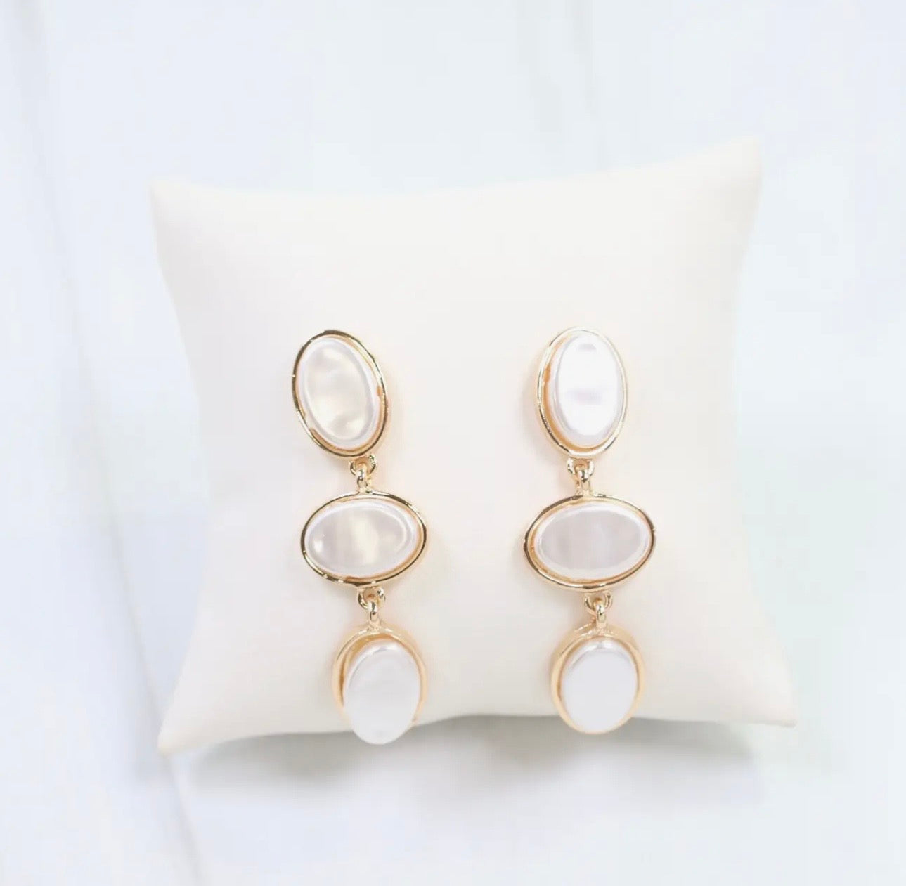 Albury Pearl Dangle Earrings