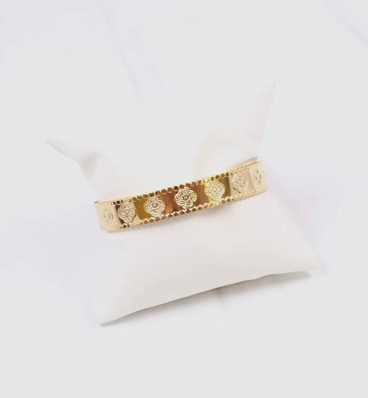 Vintage Clover Gold Bracelet