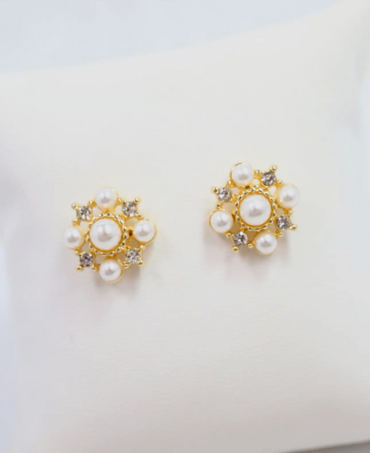 Banks Pearl Stud Earrings