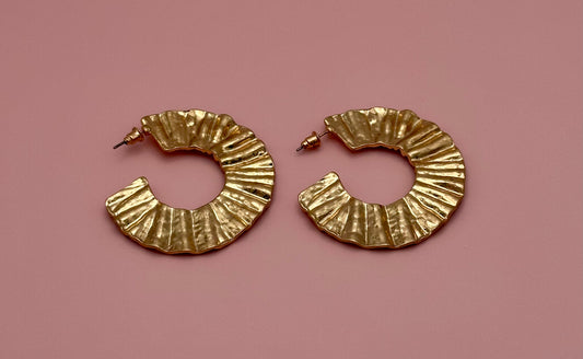 Ribbed Gold Hoop Earrings